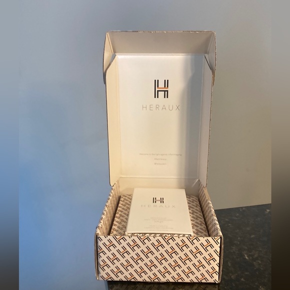 Heraux Molecular Anti-Inflammaging Serum 1.7 fl oz — BRAND NEW - Picture 2 of 9